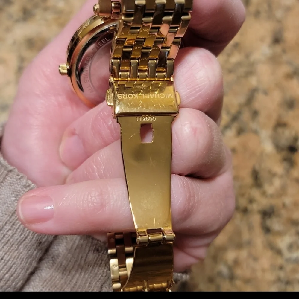Michael Kors barely used